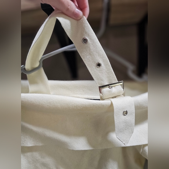 Off Shoulder Zipper Sweater Large - Picture 5 of 6